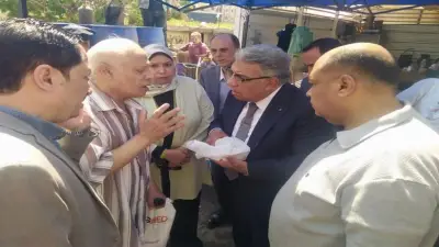 محافظ الدقهلية يصرف علاجًا فوريًا لمسن ويوجه بنافذة موحدة