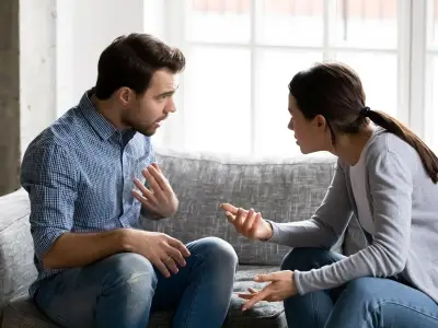 كيف تتعاملين مع الزوج الغامض؟ استشاري علاقات أسرية يجيب