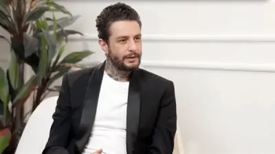 أحمد الفيشاوي يشارك صورة مؤثرة مع نجله ويعبر عن حبه وفخره به