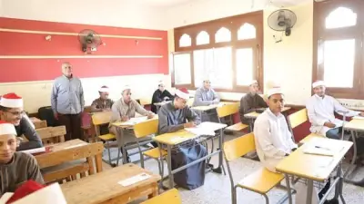 طلاب الثانوية الأزهرية أدبي يبدؤون امتحانات نهاية العام بالوادي الجديد