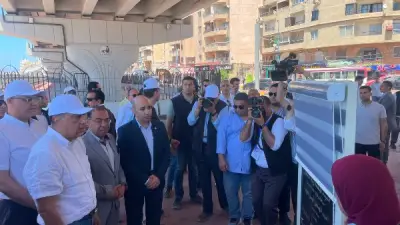 مدبولي يتفقد محور محمد نجيب ويفتتح توسعة كورنيش الإسكندرية