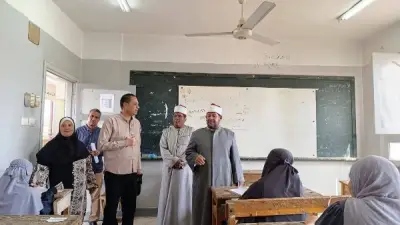 رئيس منطقة أسوان الأزهرية يتفقد لجان امتحانات الثانوية الأزهرية للفتيات