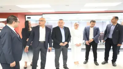 وزير التعليم العالي يتفقد مشروعات خدمية بجامعة عين شمس ويؤكد استمرار التنمية