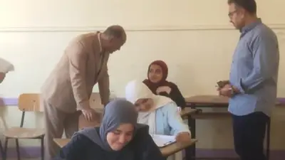 وكيل تعليم الدقهلية يتفقد لجان امتحانات الإعدادية بغرب المنصورة