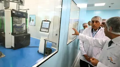 مدبولي يتفقد مصنع أدوية ويؤكد أهمية توطين الصناعات الدوائية
