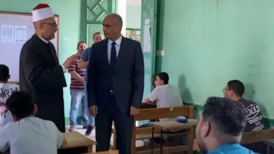 محافظ كفر الشيخ يتفقد لجان امتحانات الثانوية الأزهرية ويطمئن على سيرها