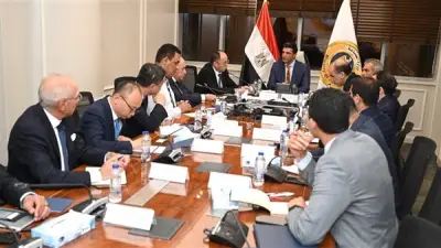 وزير الصناعة يعلن تفعيل قانون تفضيل المنتج المحلي بالمشتريات الحكومية