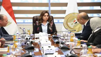 وزيرة التنمية المحلية تتابع مشروع تحسين مياه مصرف كيتشنر