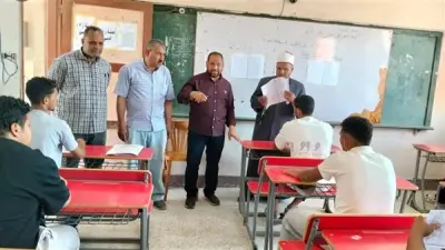 طلاب القسم العلمي بالأزهر بالإسماعيلية يؤدون امتحان النحو اليوم