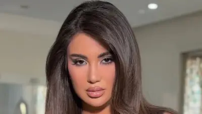 هدى الإتربي تخطف الأنظار بإطلالة أنيقة وجذابة في أحدث ظهور
