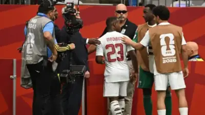 عاصم ماديبو ينضم لقائمة اللاعبين العرب المطرودين في كأس العالم