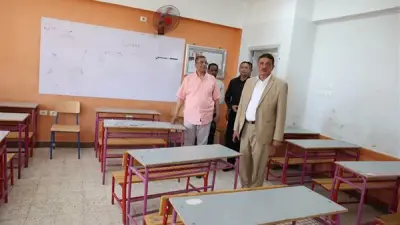 سكرتير عام الوادي الجديد المساعد يتفقد لجان الثانوية العامة بالخارجة قبل الامتحانات