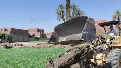 محافظ أسيوط يعلن إزالة 18 حالة تعدي على أراض زراعية ومخالفات بناء