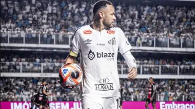 لولا يسخر من نيمار: أول لاعب يعمل من المنزل في كأس العالم