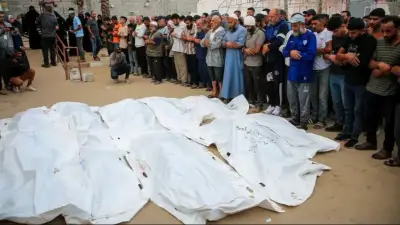 استشهاد طفل وسيدة بغزة وخيام ملتهبة وأمراض ومستوطنون يحرقون حقول قمح