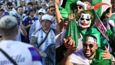 اشتباكات بين جماهير الجزائر والأرجنتين في تايمز سكوير قبل مواجهة المونديال