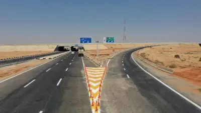 غلق كلي بطريق الواحات على 4 مراحل لرفع كابلات كهرباء الضغط العالي