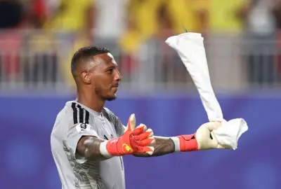 حارس مرمى كوراساو يخلد اسمه في تاريخ كأس العالم