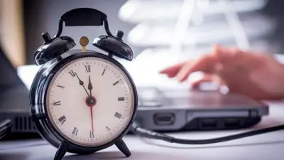 دار الإفتاء: إهدار الوقت أشد خطراً من الموت لأنه يضيع فرص الحياة