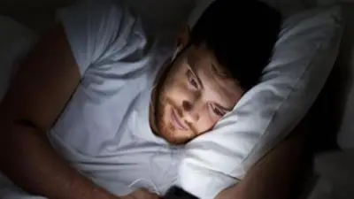 أجهزة يجب إبعادها عن غرفة النوم لتحسين جودة النوم