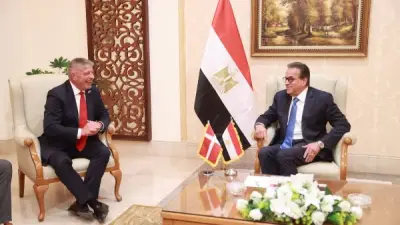 وزير الصحة يبحث مع السفير الدنماركي نقل المعرفة وتوطين التكنولوجيا الطبية