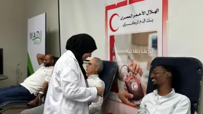 الهلال الأحمر يواصل حملات التبرع بالدم تحت شعار قطرة من الإنسانية