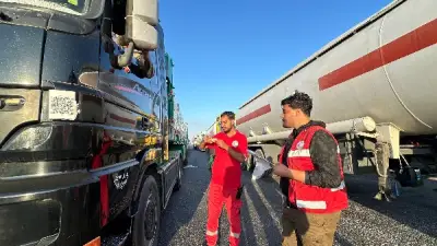 الهلال الأحمر يطلق قافلة 
