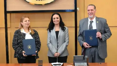 وزيرة التضامن تشهد توقيع عقود تمويل لمشروعات متناهية الصغر مع 13 جمعية