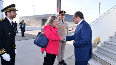 وصل السيسي إلى فرنسا للمشاركة في قمة مجموعة الدول السبع الكبرى