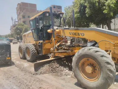 محافظ الجيزة يوجه بالإزالة الفورية لمخالفات البناء والتعديات على الأراضي