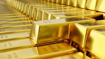الذهب يرتفع 3% في نهاية الأسبوع مع تراجع مخاوف الصراع الأمريكي الإيراني