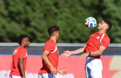 حسام حسن يكلف نجم منتخب مصر بمراقبة كريس وود في مباراة نيوزيلندا