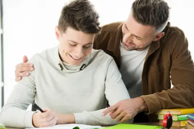كيف تدعم الأسرة أبناءها في أول أيام امتحانات الثانوية العامة؟