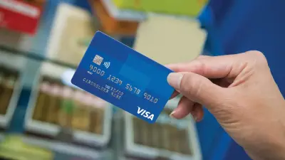 كيفية الاستفادة من تقنية NFC في معاملات الفيزا دون سحب البطاقة