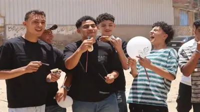 آيس كريم وحلوى مجانية لطلاب الثانوية العامة بكفر الشيخ في لفتة إنسانية
