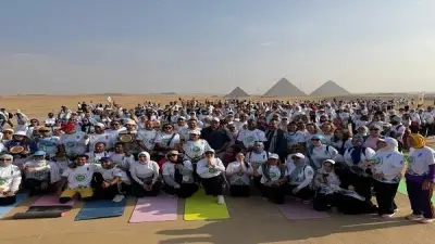 سفارة الهند تحتفل باليوم العالمي الثاني لليوجا 2026 تحت أهرامات الجيزة