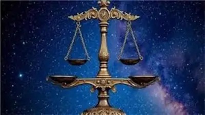 الفلك يبتسم لبرج الميزان اليوم.. استقرار في العمل وفرصة عاطفية للعزاب