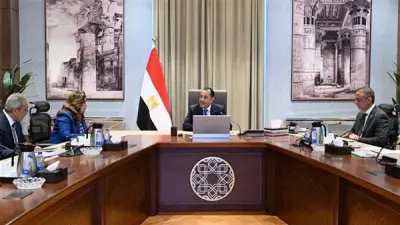 مدبولي يوجه بتوفير اعتمادات مالية إضافية لرفع كفاءة النظافة بالجيزة