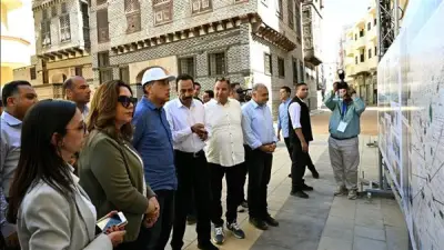 مدبولي يتفقد تطوير قلب مدينة رشيد التاريخية ويوجه بتسريع العمل بمشروع إحياء التراث