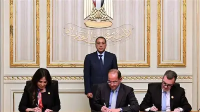 مدبولي يشهد توقيع اتفاقيتين لإنهاء تشابكات مالية تاريخية بـ196 مليار جنيه