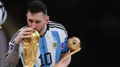 ميسي يخوض مباراته الدولية رقم 200 مع الأرجنتين أمام الجزائر في كأس العالم
