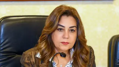 وزيرة التنمية المحلية تطمئن على حالة رئيسة وحدة قروية بكفر الشيخ بعد إصابتها أثناء إزالة تعديات