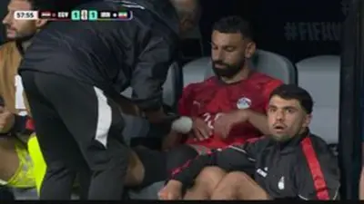 تفاصيل إصابة محمد صلاح أمام إيران: ثلج على العضلة الخلفية يثير القلق