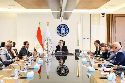 وزير التخطيط يبحث مع نائب رئيس أفريكسيم بنك زيادة الاستثمارات في الحلول الرقمية