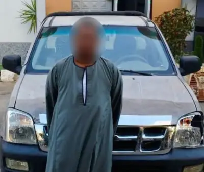 ضبط سيارة منتهية الترخيص وقائدها بعد إحداث إصابات بمواطن في الأقصر