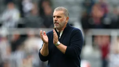 بوستيكوجلو: صلاح أخرس المشككين وأثبت تأثيره مع منتخب مصر في كأس العالم