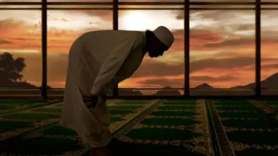 حكم من أدرك الإمام راكعًا وكبر تكبيرة واحدة فقط