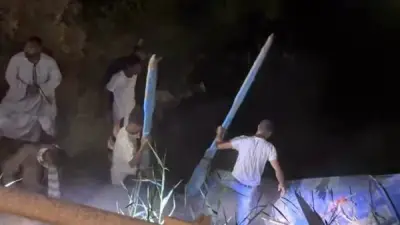 بالفلوكة والكشافات: البحث عن فتاة وشقيقها سقطا بموتوسيكل في ترعة بأبو تشت