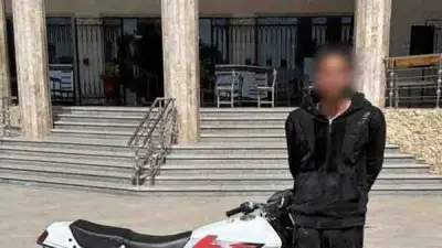 ضبط مرتكبي سرقة دراجة نارية وتعدٍ وتحطيم سيارات في بني سويف والغربية