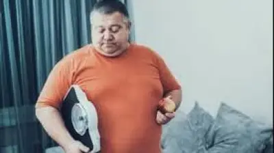 علاقة التوتر واضطراب الهرمونات والنوم بزيادة الوزن